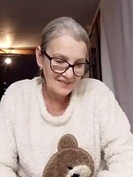 Snapshot of irinamaux chatting on November 2, 2025, 6:24 pm irinamaux online show from November 2, 2025, 6:24 pm