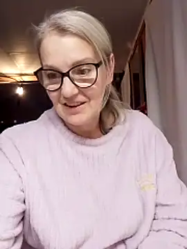 Snapshot of irinamaux chatting on November 4, 2025, 10:57 pm irinamaux online show from November 4, 2025, 10:57 pm