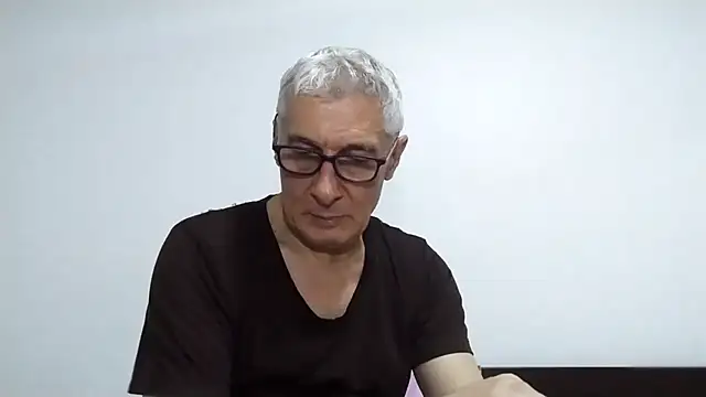 BIGUNCUTHARDCOCK online show from April 12, 2026, 1:58 pm