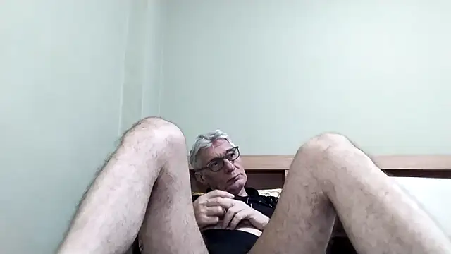 BIGUNCUTHARDCOCK online show from January 8, 2026, 1:55 am