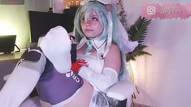 loIijanne online show from February 8, 2025, 2:47 am