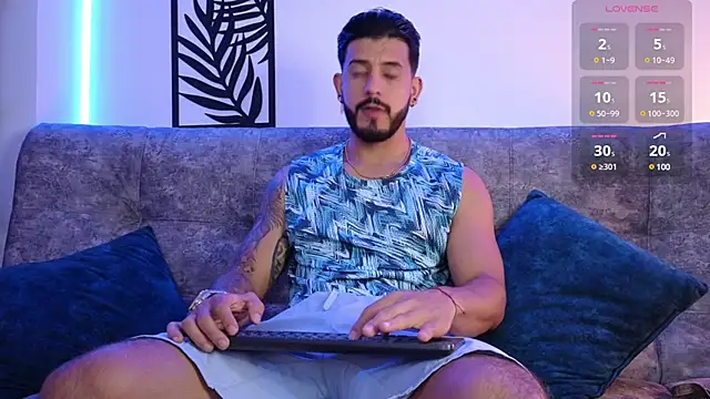 Snapshot of Bruno_Mattos chatting on March 17, 2025, 11:13 pm Bruno Mattos online show from March 17, 2025, 11:13 pm