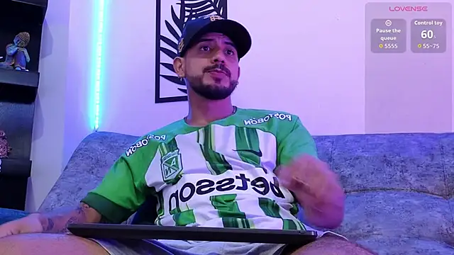 Snapshot of Bruno_Mattos chatting on December 17, 2025, 7:08 pm Bruno Mattos online show from December 17, 2025, 7:08 pm