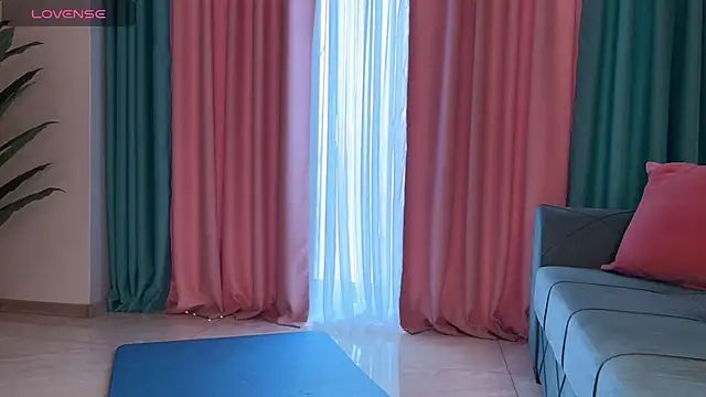 UrGoddessJenny online show from March 5, 2026, 1:40 pm