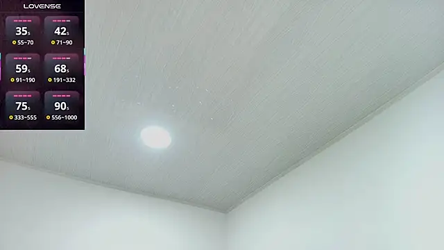 Samyq8 online show from December 2, 2025, 1:17 am