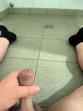 Snapshot of Yolinga205 chatting on September 19, 2025, 1:48 pm Yolinga205 online show from September 19, 2025, 1:48 pm