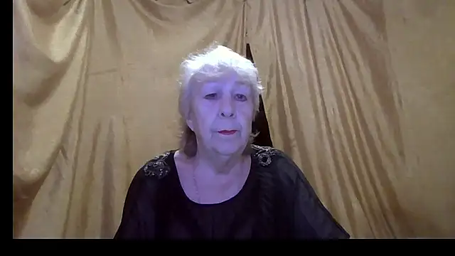Snapshot of _Estelitta_5 chatting on February 12, 2026, 7:13 pm Estelitta 5 online show from February 12, 2026, 7:13 pm