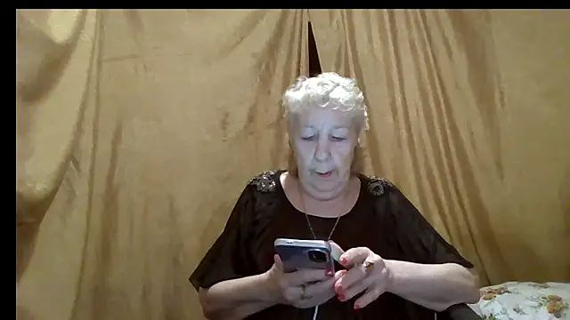 Snapshot of _Estelitta_5 chatting on March 1, 2026, 4:56 am Estelitta 5 online show from March 1, 2026, 4:56 am