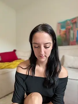 Snapshot of _Juliette chatting on August 9, 2026, 1:39 pm Juliette online show from August 9, 2026, 1:39 pm