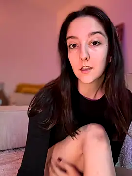  Juliette online show from November 24, 2025, 4:07 pm