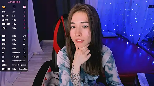 ashleyro1 online show from February 18, 2026, 1:18 pm