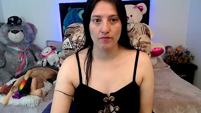 Lorenahot 06 online show from November 8, 2025, 6:00 pm