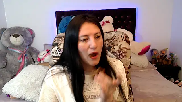 Snapshot of Lorenahot_06 chatting on March 2, 2026, 7:10 pm Lorenahot 06 online show from March 2, 2026, 7:10 pm