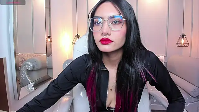 Snapshot of AzuraKindong chatting on September 29, 2025, 7:19 pm AzuraKindong online show from September 29, 2025, 7:19 pm