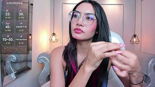 Snapshot of AzuraKindong chatting on September 11, 2025, 7:25 pm AzuraKindong online show from September 11, 2025, 7:25 pm