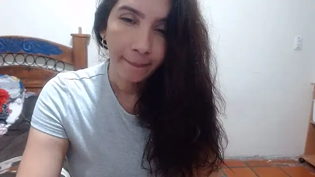 Snapshot of Ainhoa-hot chatting on May 24, 2026, 3:06 am Ainhoa-hot online show from May 24, 2026, 3:06 am