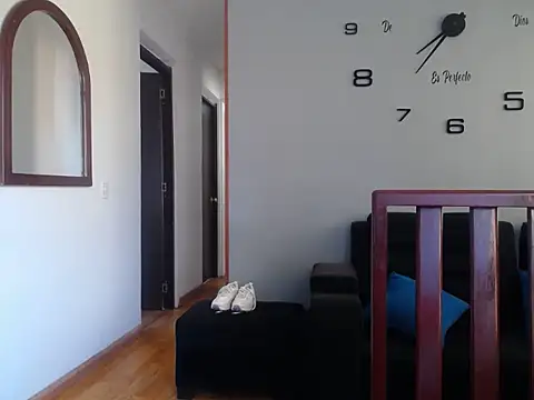 Laura martin  online show from February 11, 2026, 12:38 pm