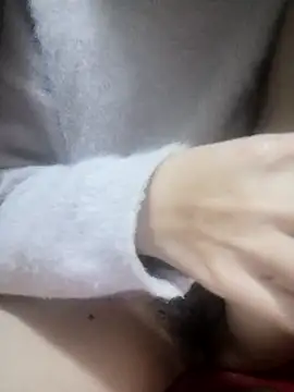 Snapshot of -Almira- chatting on January 7, 2025, 6:05 am -Almira- online show from January 7, 2025, 6:05 am