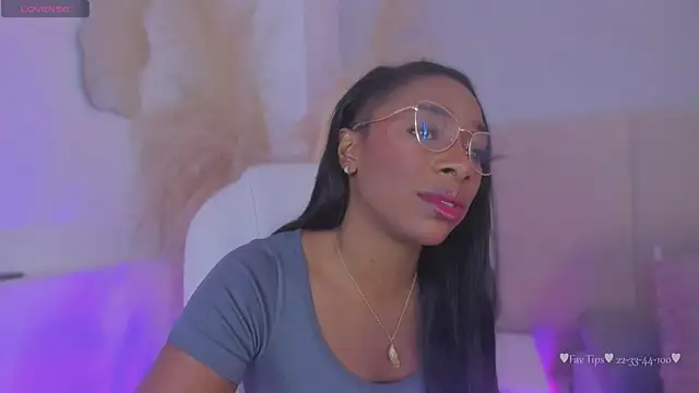 Snapshot of aprilebony_ chatting on June 19, 2026, 10:54 am aprilebony online show from June 19, 2026, 10:54 am