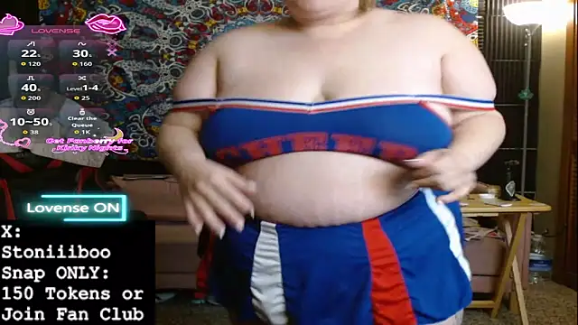 Stoniiiboo online show from November 11, 2025, 1:50 pm