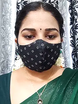 Snapshot of Angleannie chatting on September 10, 2025, 5:23 pm Angleannie online show from September 10, 2025, 5:23 pm