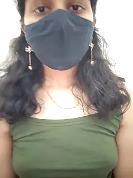 Snapshot of Angleannie chatting on October 27, 2025, 11:22 am Angleannie online show from October 27, 2025, 11:22 am