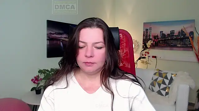 Lily flower7 online show from November 21, 2025, 4:44 am