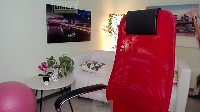 Lily flower7 online show from November 27, 2025, 6:14 am