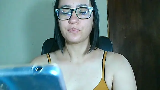 Snapshot of brittanycheeks chatting on May 18, 2026, 11:31 pm brittanycheeks online show from May 18, 2026, 11:31 pm