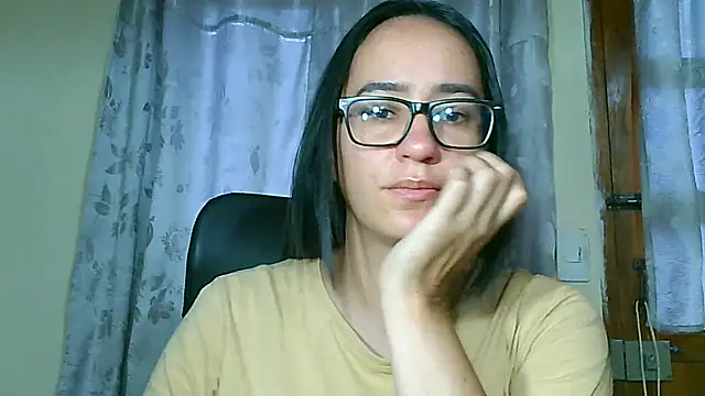 Snapshot of brittanycheeks chatting on May 20, 2026, 10:40 pm brittanycheeks online show from May 20, 2026, 10:40 pm