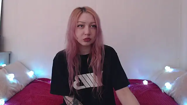 Emily hardcore online show from April 11, 2026, 8:12 pm