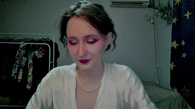 JoannaTompson online show from July 22, 2026, 11:40 pm