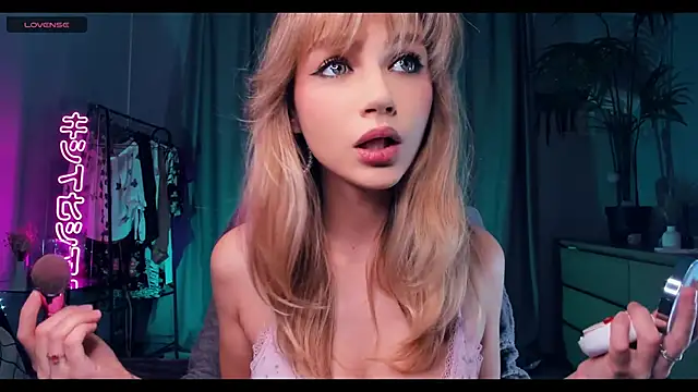 MelissaTetris online show from November 29, 2025, 8:25 am