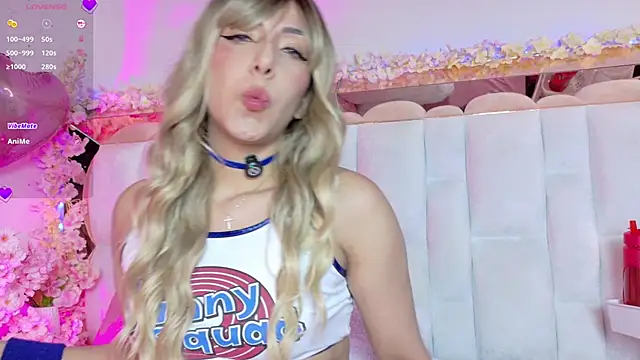 Sofy-Squirt online show from June 9, 2026, 1:28 am