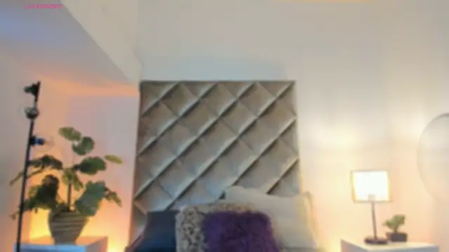 kaylarossi online show from January 8, 2026, 7:53 pm