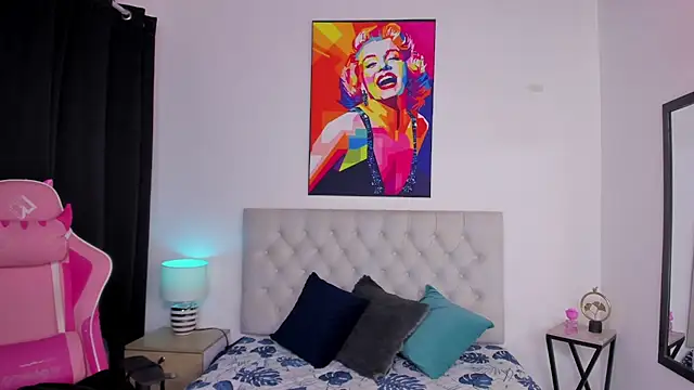 KristalFoxx online show from November 25, 2025, 3:12 pm