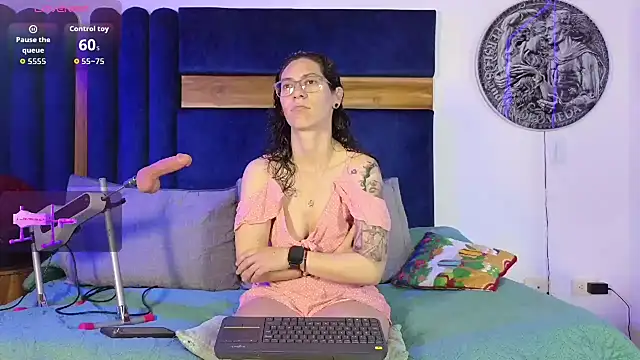 Snapshot of Andromeda-jade chatting on February 25, 2026, 3:51 am Andromeda-jade online show from February 25, 2026, 3:51 am