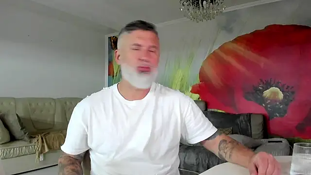 Snapshot of BlowMyXXL chatting on March 28, 2026, 6:42 pm BlowMyXXL online show from March 28, 2026, 6:42 pm