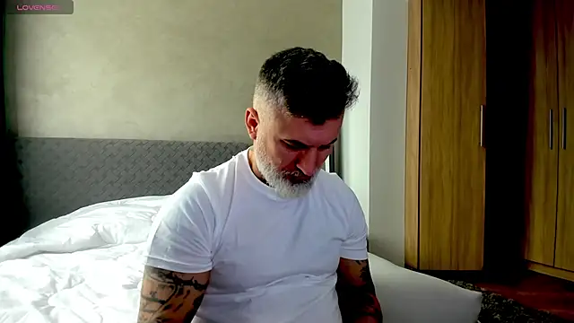 BlowMyXXL online show from February 27, 2025, 11:06 am