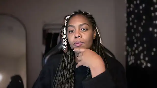 marisilva br online show from December 19, 2025, 3:43 am