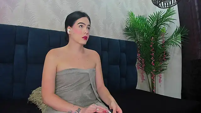 Snapshot of Ammy_Connor1 chatting on December 15, 2025, 8:36 pm Ammy Connor1 online show from December 15, 2025, 8:36 pm