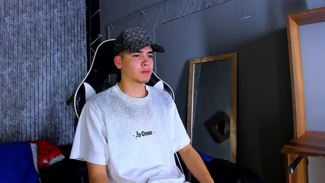 Mike 0233  online show from March 20, 2025, 3:23 am