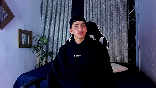 Mike 0233  online show from September 9, 2025, 4:44 am