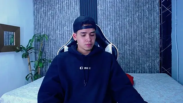 Mike 0233  online show from October 18, 2025, 4:14 am