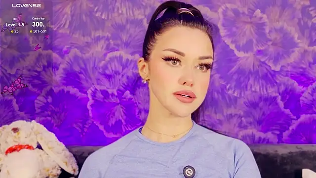 -CrazyAnna- online show from January 18, 2026, 6:11 pm