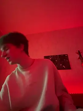 Maxi170301 online show from April 26, 2026, 6:05 pm