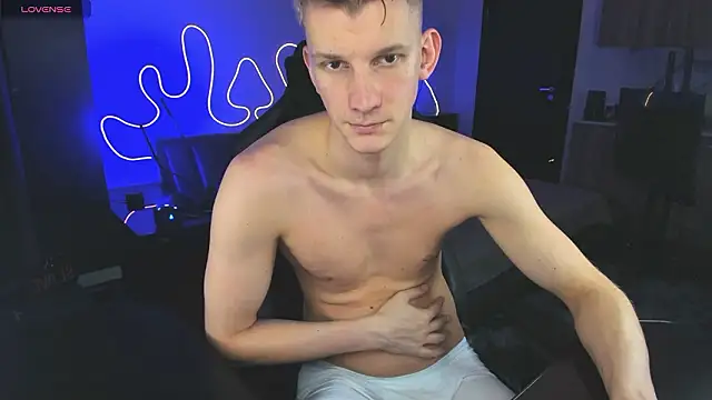 Snapshot of Brad_Maloney chatting on February 16, 2026, 8:29 pm Brad Maloney online show from February 16, 2026, 8:29 pm