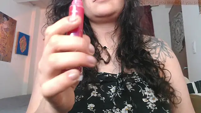 Snapshot of Marci_owo chatting on January 15, 2026, 5:27 pm Marci owo online show from January 15, 2026, 5:27 pm