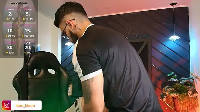 Liam Kleiin online show from February 24, 2026, 11:33 am