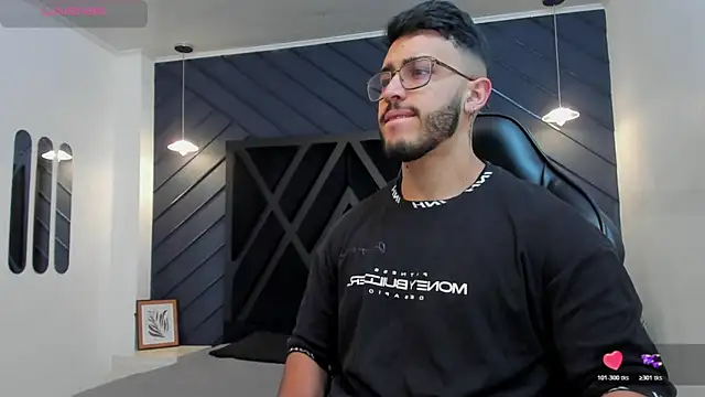 Liam Kleiin online show from October 31, 2025, 11:18 am